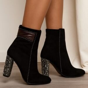 Nancy Li Black Suede Crystal Studded Embellished Heeled Ankle Boots Size 8